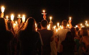 candlelight_vigil_photo2.jpg